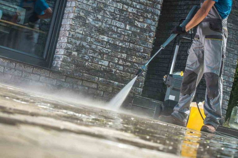 “Pressure Washing Brick Surfaces: Dos and Don’ts for Niles, OH”