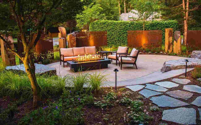 “Hardscaping vs. Softscaping: Finding the Right Balance for Niles Properties”